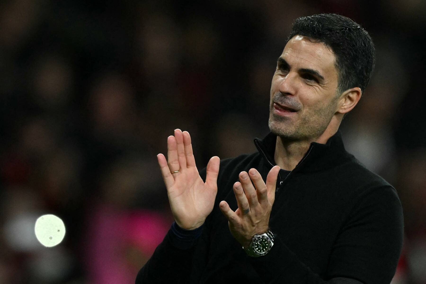 Coach Mikel Arteta still has many issues to resolve before the new season. Photo: AFP