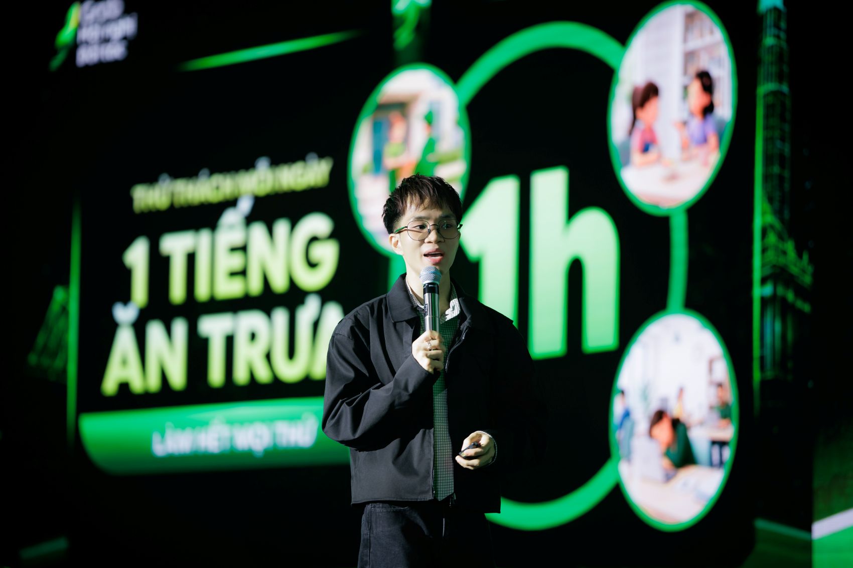 Đại diện Grab Việt Nam chia sẻ về những giải pháp giúp tiếp cận hiệu quả nhóm khách hàng doanh nghiệp. Ảnh: Grab