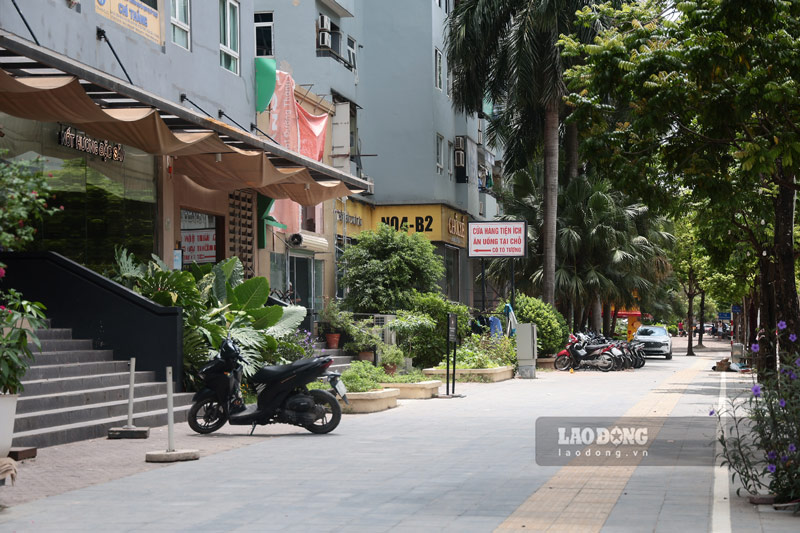 Phần vỉa hè rộng cũng được các hộ kinh doanh tuân thủ quy định, giữ gìn vệ sinh. Ảnh: Dương Anh