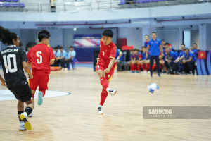 Live football match Vietnam futsal team vs New Zealand at Thailand friendly tournament.