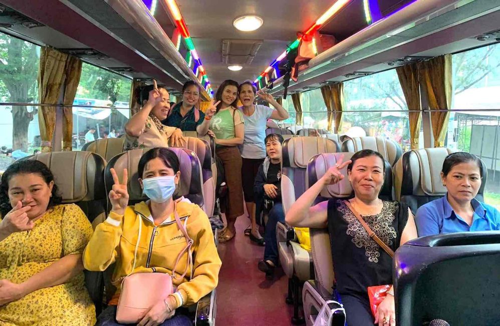 Niềm vui của người lao động khi được Công đoàn tổ chức đi du lịch. Ảnh: Công đoàn Công ty