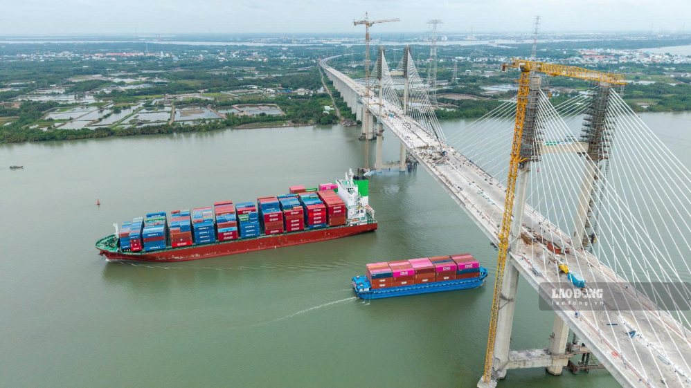 Cao tốc Bến Lức - Long Thành thông xe toàn tuyến tháng 9.2026.  Ảnh: Thái Bảo