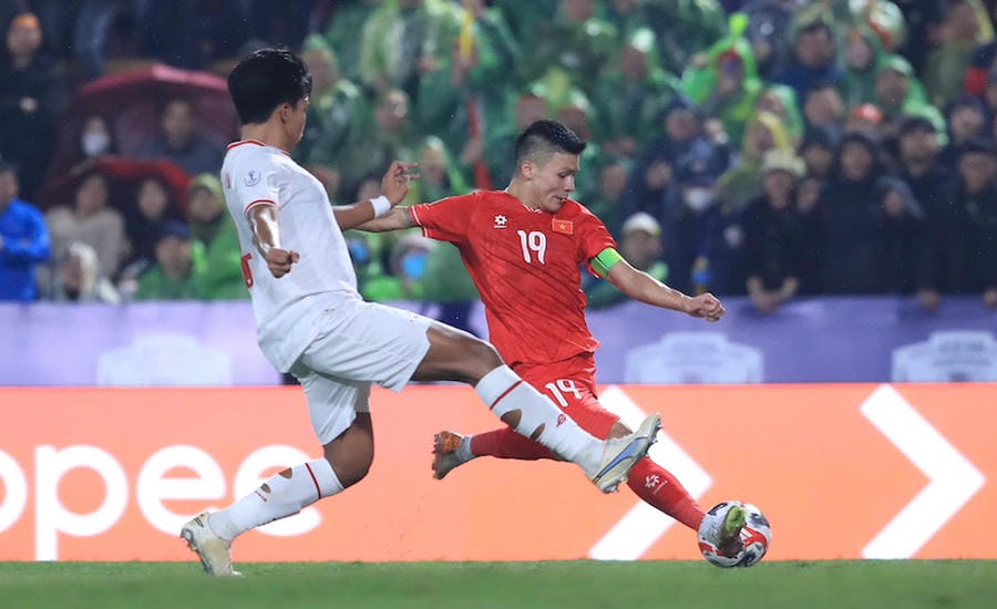 Vietnam national team meets Indonesia in a pivotal match to compete for a ticket to the semi-finals of ASEAN Cup 2026. Photo: Minh Dan