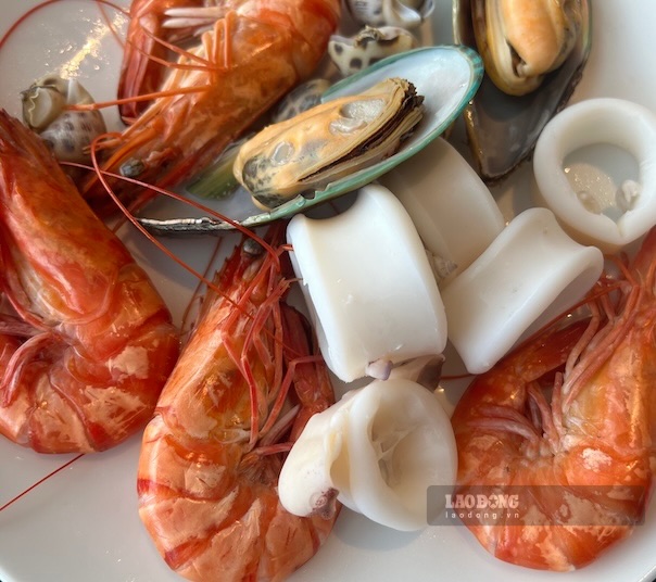Seafood is one of the sources of calcium supplementation, but it is also necessary to pay attention to the time of eating to be more effective. Photo: Kieu Vu