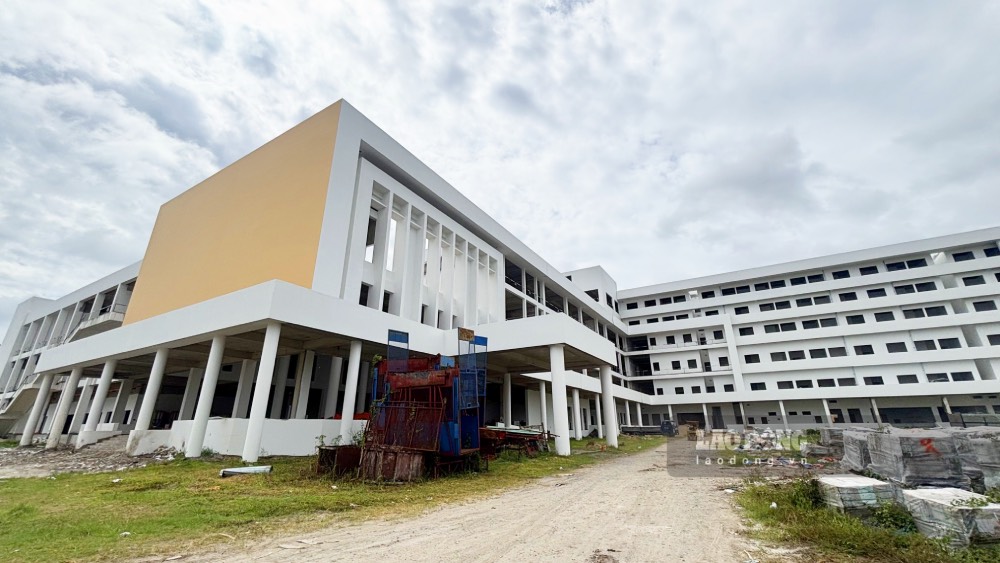 Slow disbursement of public investment capital, Can Tho City is drastically implementing many solutions. In the photo: The investment project to build Can Tho City Oncology Hospital is accelerating construction progress, aiming for completion by the end of this year. Photo: Phong Linh