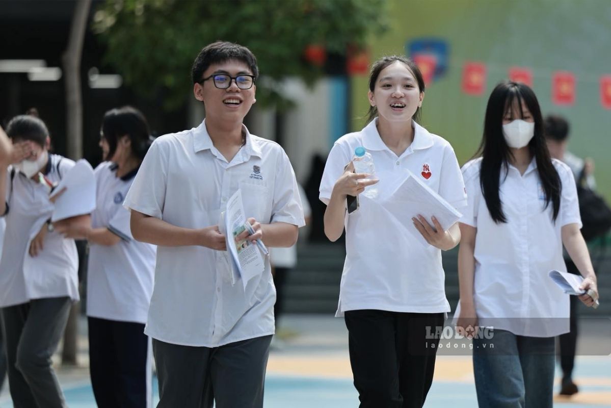 The benchmark score for English Pedagogy in the past 2 years has attracted the attention of many candidates during the enrollment season. Photo: Hai Nguyen
