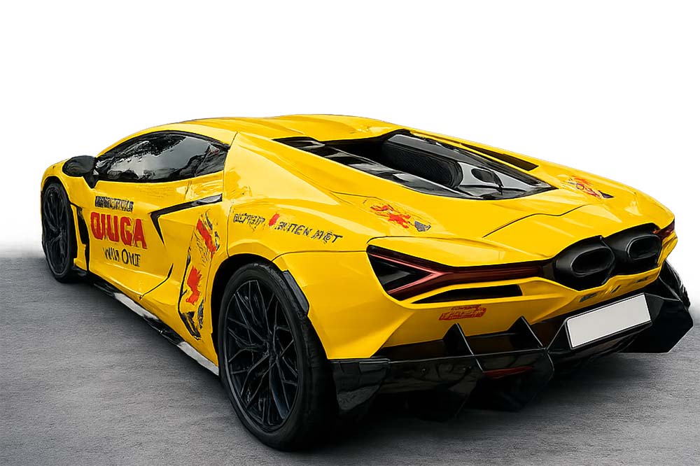 Lamborghini Revuelto, officially distributed in Vietnam, attracts attention. Graphics: Thanh Vu / AI used