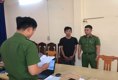 Đối tượng Trương Duy Khương bị khởi tố để điều tra về hành vi “Lừa đảo chiếm đoạt tài sản”. Ảnh: Công an cung cấp