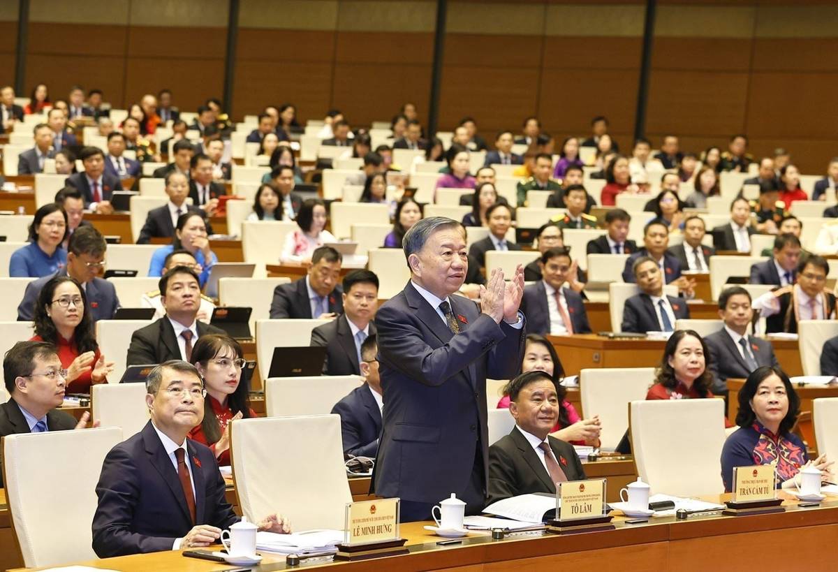 General Secretary and President To Lam attends the opening of the Session. Photo: Doan Tan/VNA.