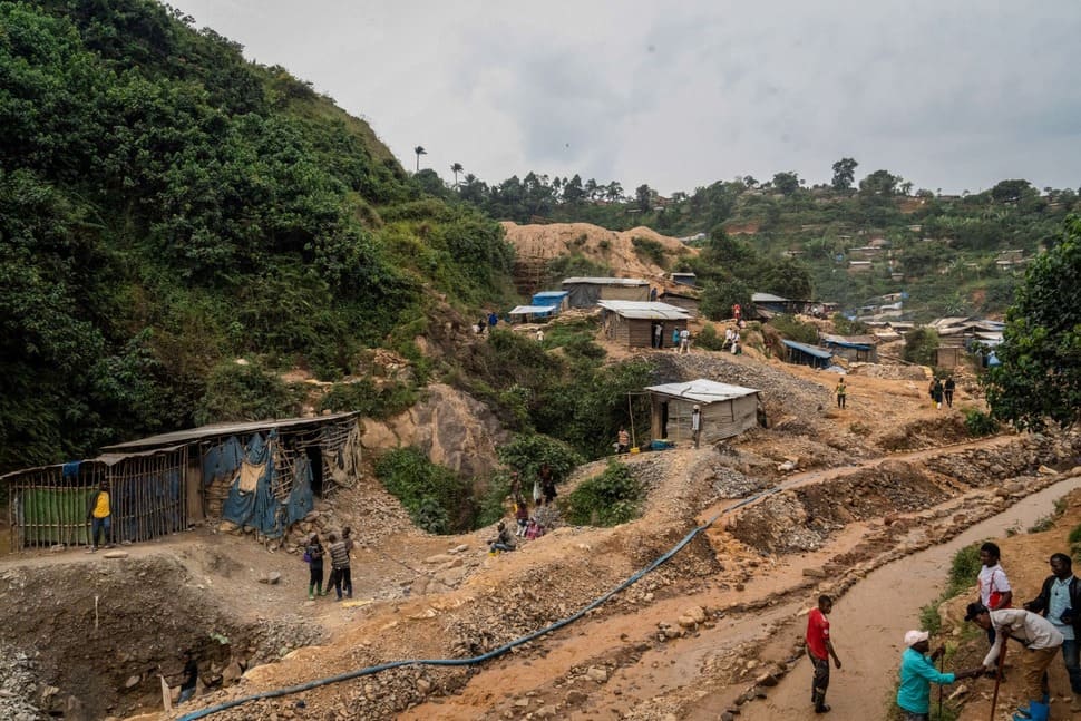 Scene of a craft gold mine in Central Africa. Photo: AFP