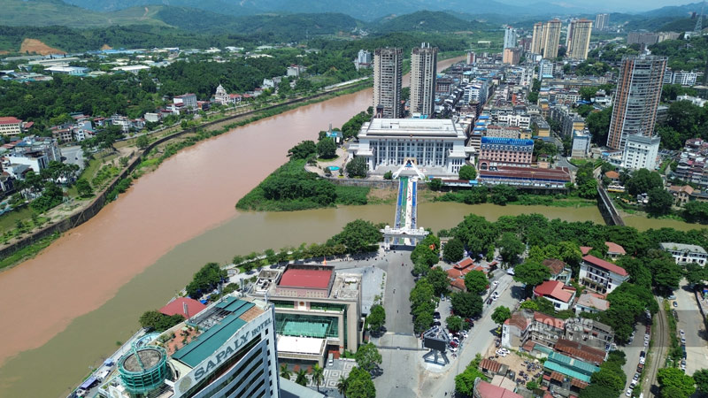 Các địa phương được yêu cầu rà soát từng nguồn thu, chủ động phương án bù đắp các khoản hụt thu. Ảnh: Đinh Đại