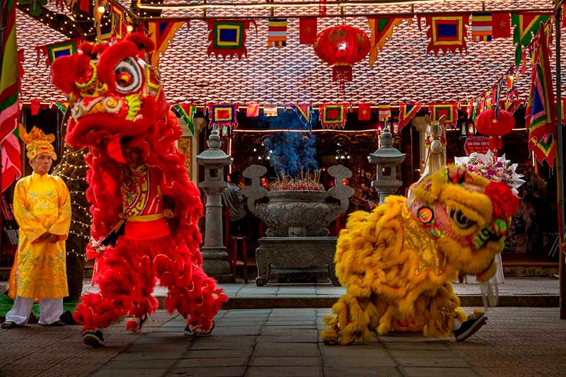 Sân trước mặt điện thờ chính của đền Yên Lương (Nghệ An). Ảnh: Cổng TTĐT tỉnh Nghệ An