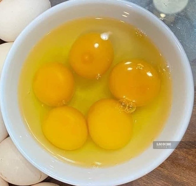 Egg yolk is one of the effective sources of vitamin D supplementation. Photo: Kieu Vu
