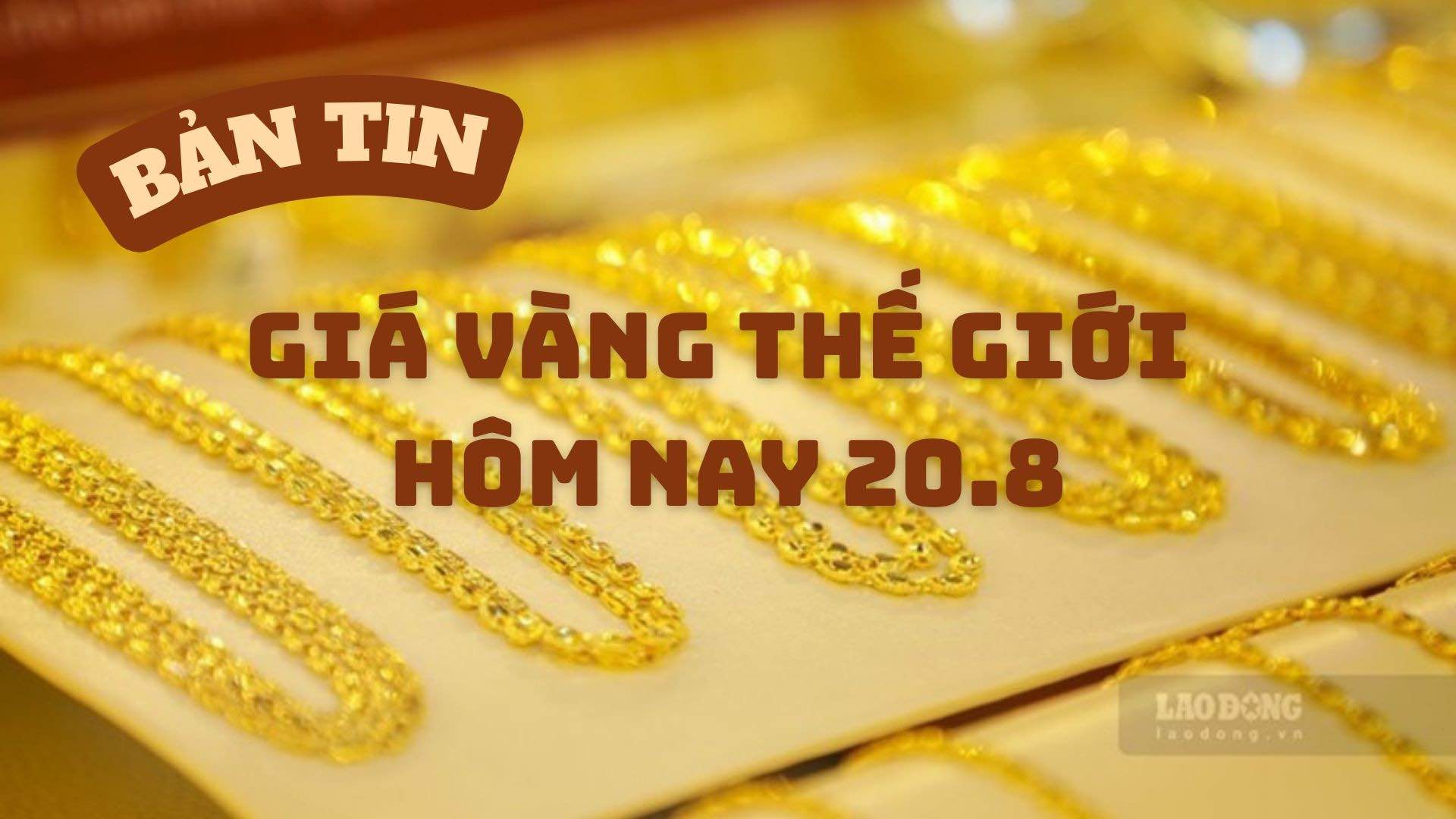 World gold prices suddenly turned down after approaching the 4,500 USD/ounce mark. Photo: Song Anh