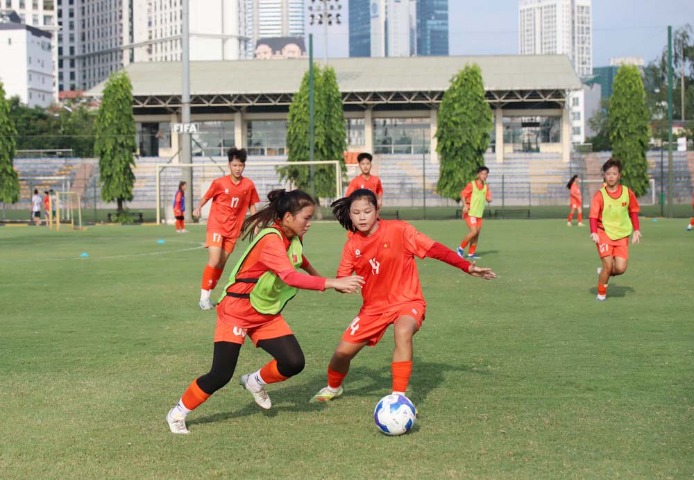 U17 nữ Việt Nam tích cực chuẩn bị cho vòng loại U17 nữ châu Á 2027. Ảnh: VFF