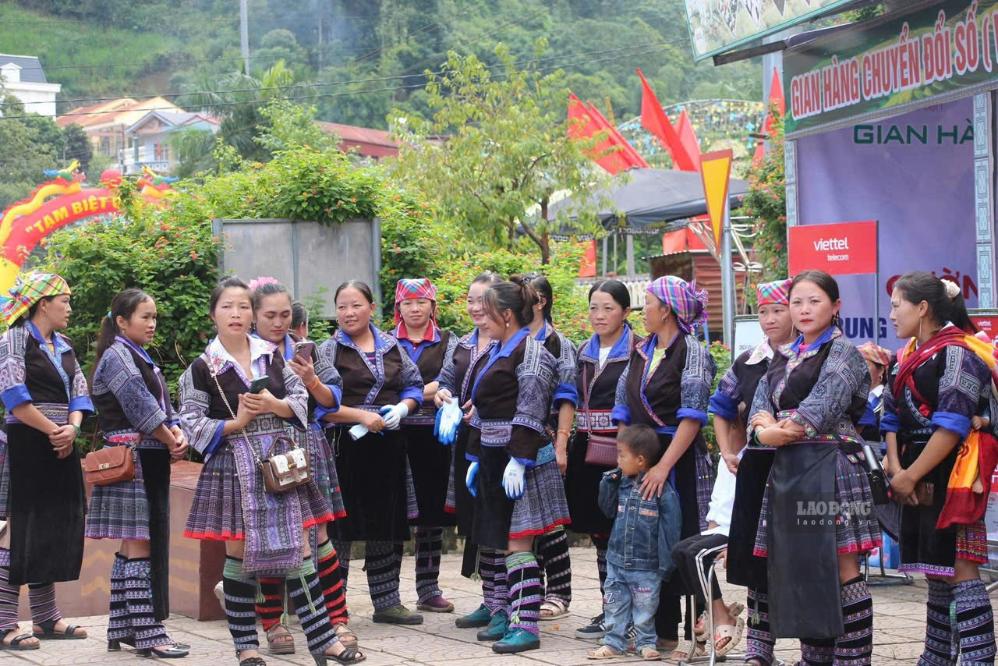 Người dân Mù Cang Chải “lên dây cót” đón khách mùa vàng dịp 2.9