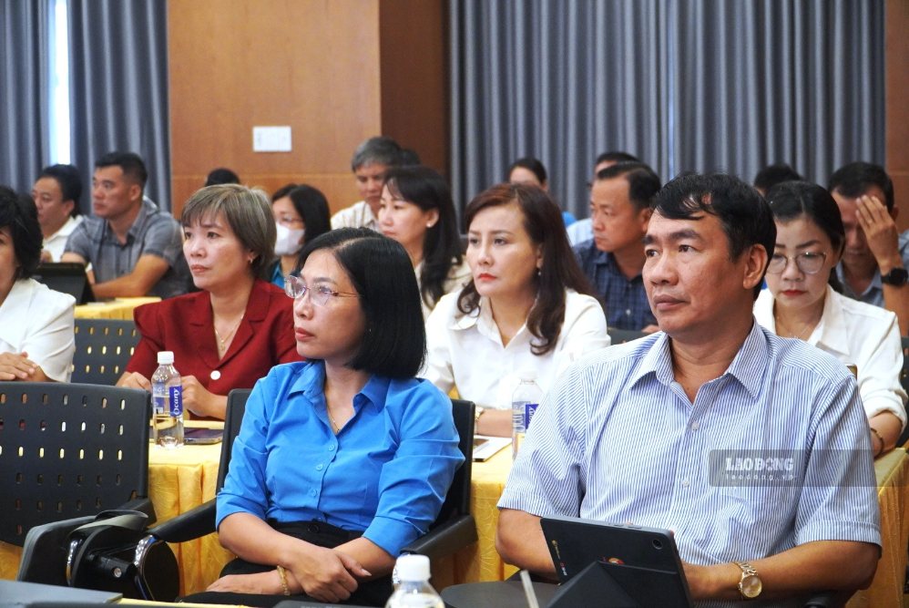 The training class has 77 key Trade Union officials participating. Photo: Minh Tam