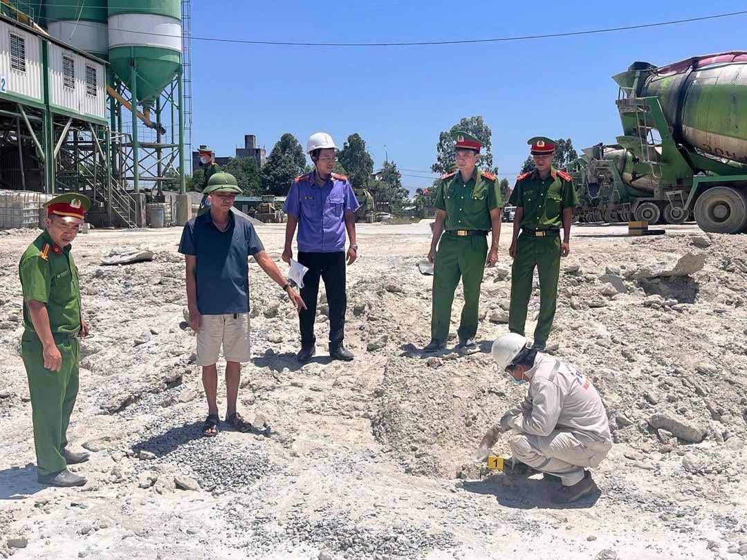 Những vị trí hiện trường đổ thải trái phép. Ảnh: Công an tỉnh Quảng Ngãi