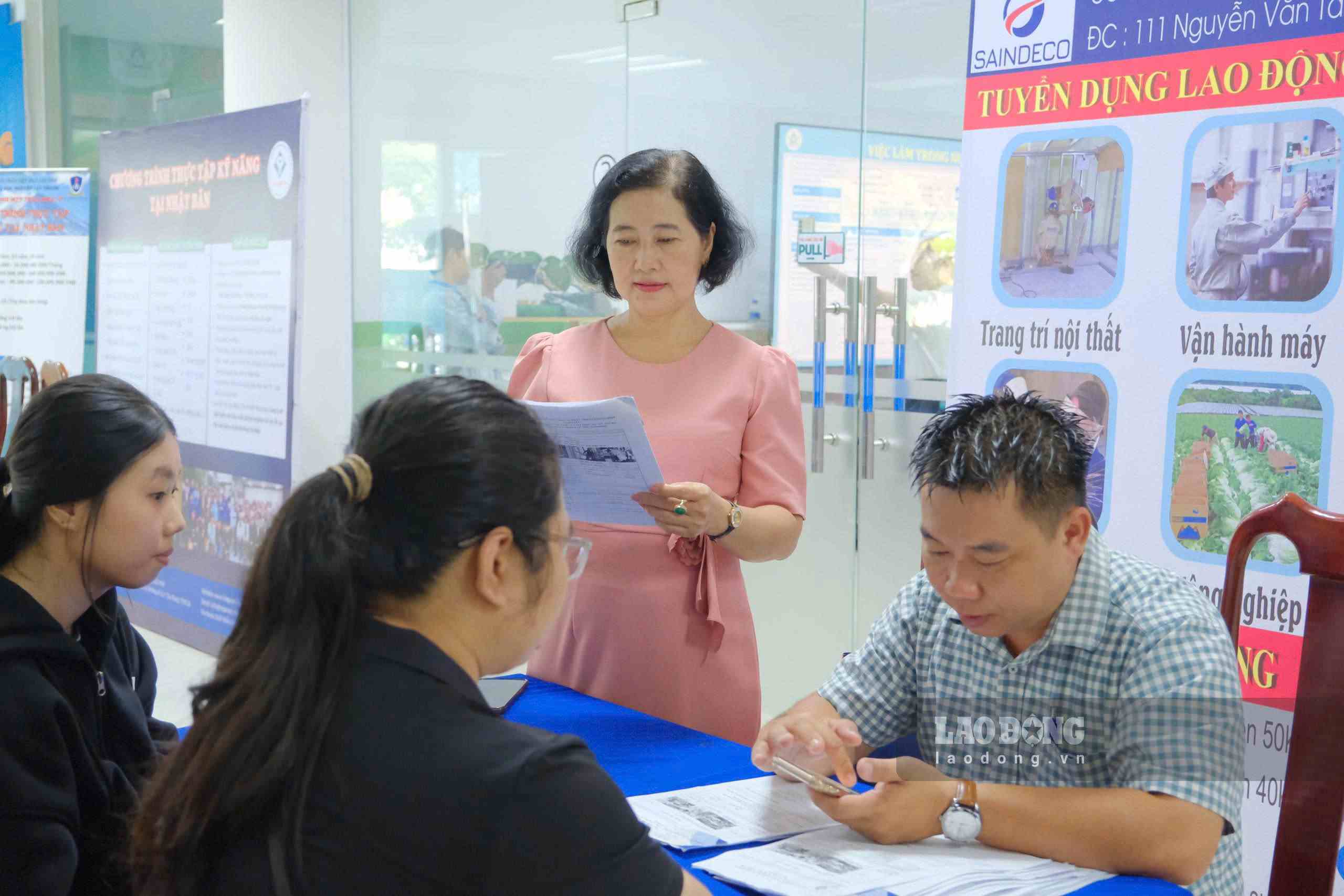 At the online job transaction session in the third quarter of 2026, the Can Tho City Employment Service Center recorded more than 38,000 vacancies. Photo: Nhat Nam