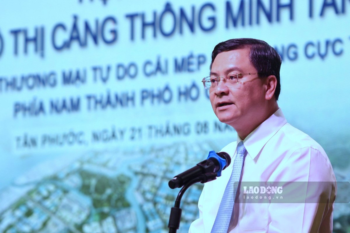 Ông Nguyễn Công Vinh - Phó Chủ tịch UBND TPHCM - phát biểu tại hội thảo. Ảnh: Thành An
