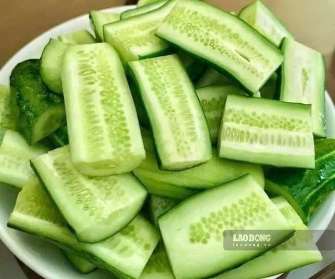 Cucumbers are one of the foods to eat after 5 pm to help control blood sugar. Photo: Quang Minh.