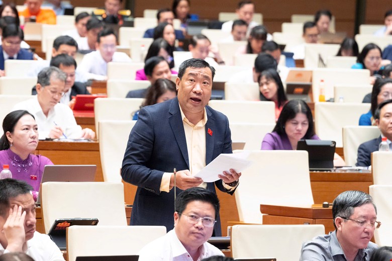 Delegate Thach Phuoc Binh said that the regulation "apartments with a term" if not clearly explained, legal consequences are easily misunderstood. Photo: Quochoi. vn