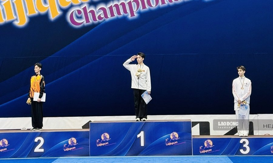 Wushu player Nguyen Khac Le Hoang is honored to participate in the upcoming 2026 Youth Olympics in Senegal. Photo: Hoai Viet