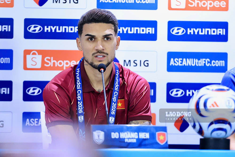 Do Hoang Hen affirmed that the biggest goal is to win against Thailand with the Vietnamese team. Photo: Minh Dan