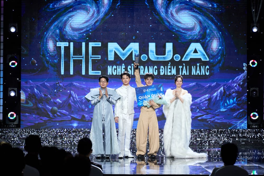 The judges awarded the prize to the Champion of Talented Makeup Artist 2026 for Bao Phuc. Photo: Character provided