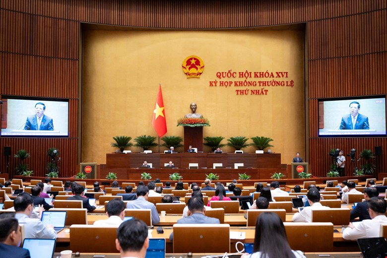 Today, the National Assembly discusses policy orientations for amending the Law on Real Estate Business. Photo: Quochoi. vn