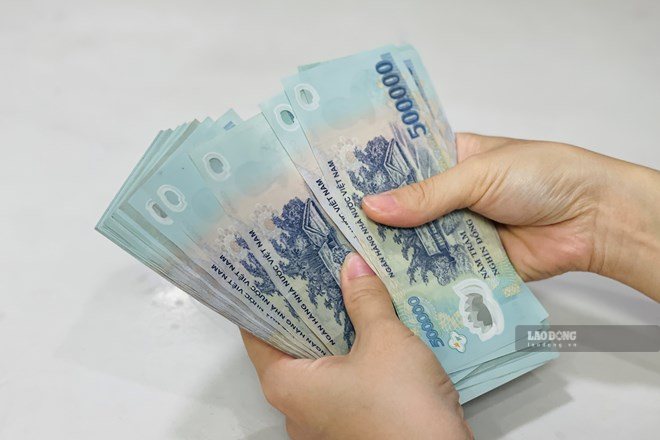 Cake by VPBank latest interest rate. Photo: Duc Manh.