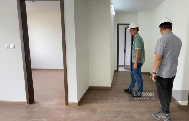 Bên trong một căn hộ 2 phòng ngủ đã hoàn thiện có giá khoảng 17 triệu đồng/m2. Ảnh: Đinh Đại