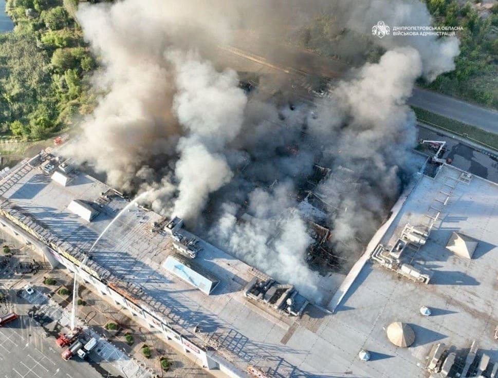 Scene of a shopping center attacked by UAV in the city of Kryvyi Rih, Ukraine on August 21. Photo: AFP