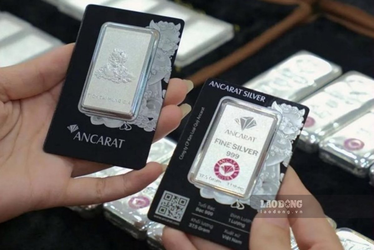 Silver prices have experienced a week full of fluctuations. Photo: Phuong Anh