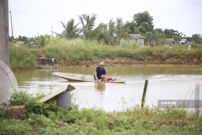 Người dân ở xã Vĩnh Thủy đã được chi trả đầy đủ chế độ hỗ trợ để tái sản xuất sau ảnh hưởng do mưa lũ. Ảnh: Hưng Thơ