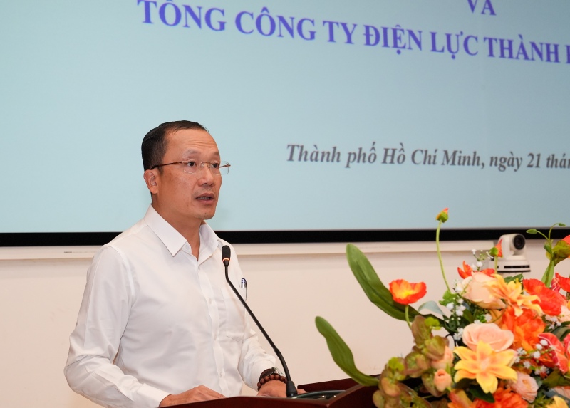 Ông Nguyễn Đức Ninh - Tổng Giám đốc NSMO - phát biểu tại buổi lễ. Ảnh: EVNHCMC cung cấp