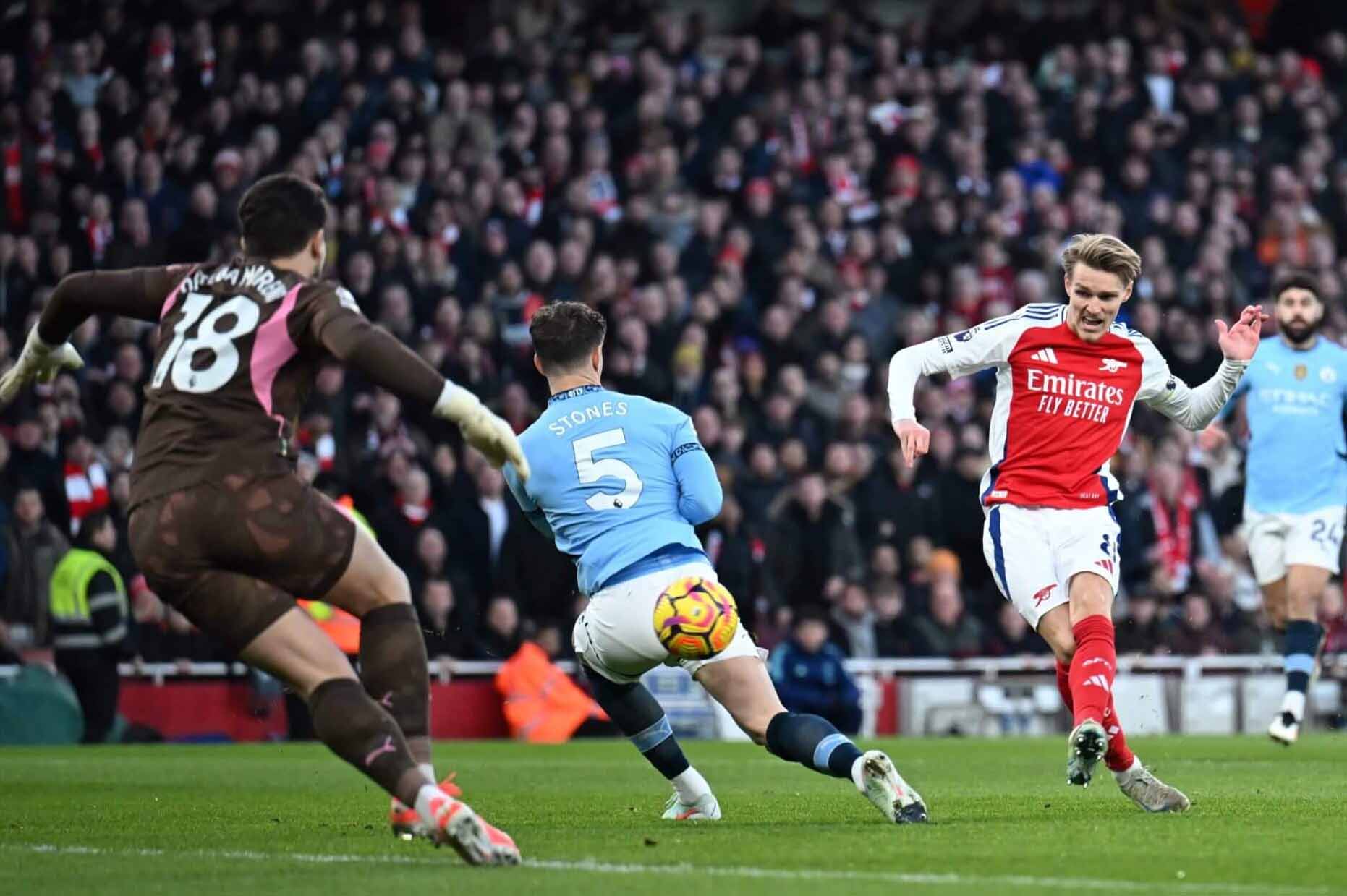 Phiên bản Martin Odegaard từ 2023 - 2025 là điều người hâm mộ Arsenal luôn mong đợi. Ảnh: AFP