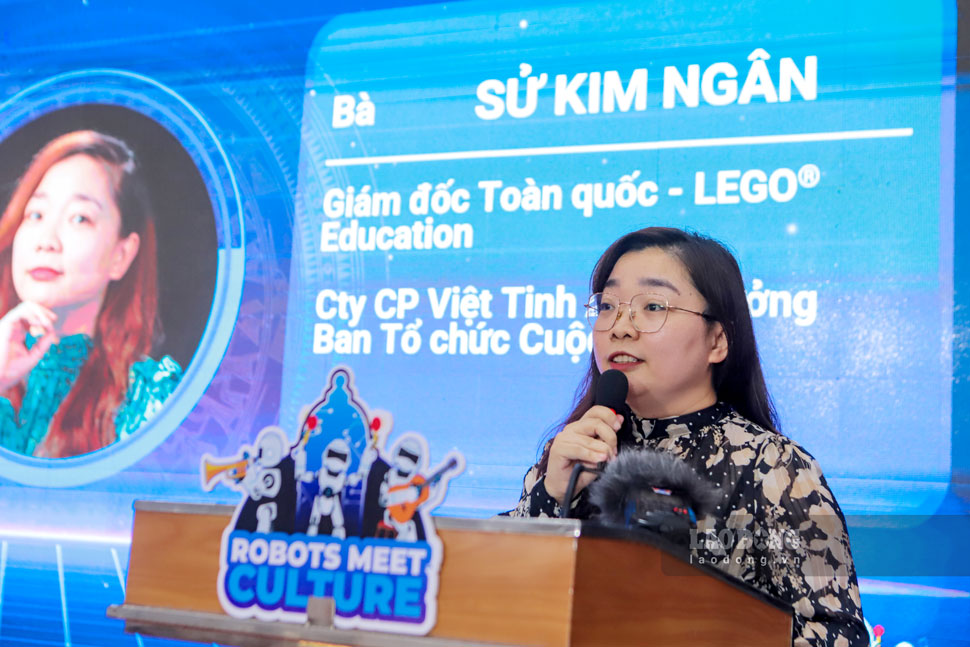 Bà Sử Kim Ngân - Giám đốc Toàn quốc Mảng Giải pháp Giáo dục LEGO Education, Công ty Cổ phần Việt Tinh Anh - phát biểu. Ảnh: Hoài Phương