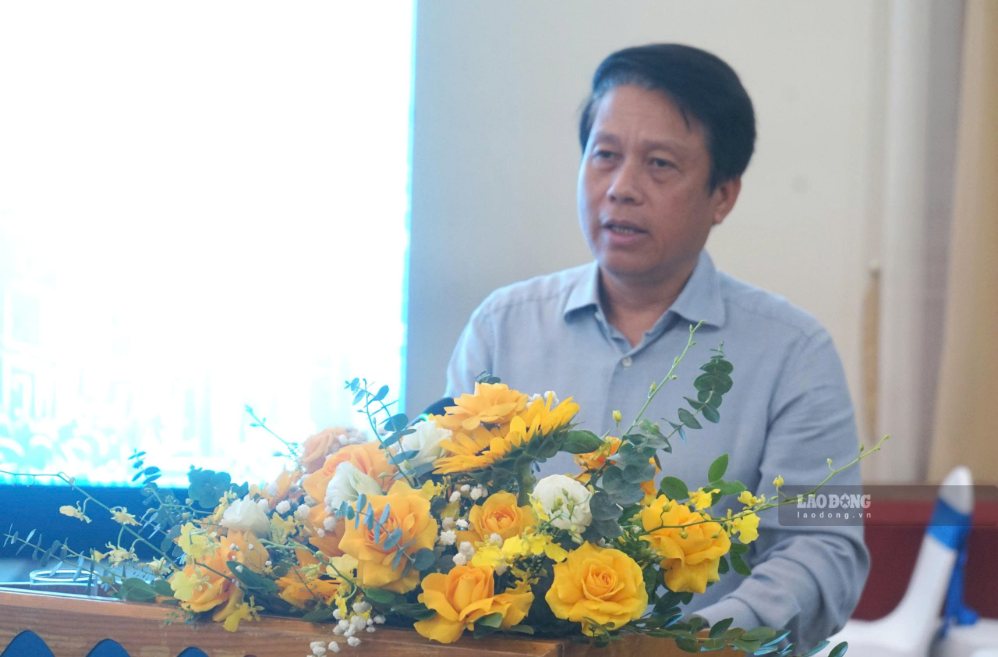 Mr. Pham Tien Dung - Deputy Governor of the State Bank of Vietnam, Chairman of the Vietnam Bank Union - gave directing speeches at the conference. Photo: Quach Du