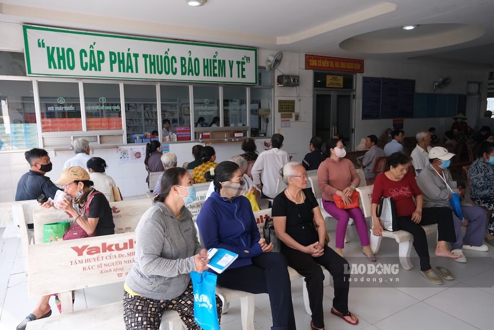 Reorganize regional health centers into regional general hospitals and transfer preventive medicine functions and tasks to commune and ward health stations. Photo: Phong Linh.