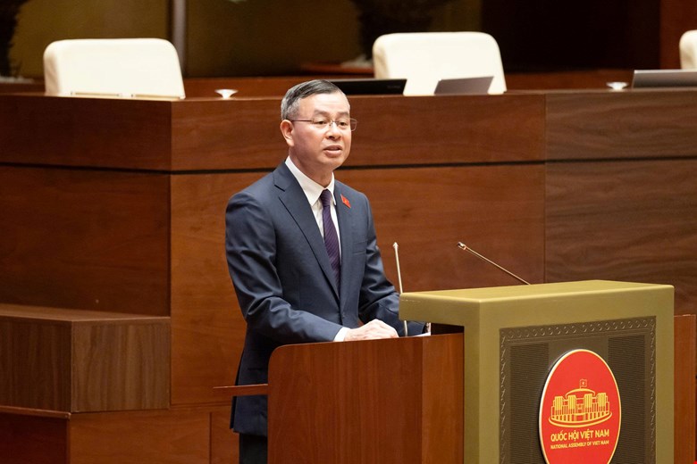Member of the Party Central Committee, Minister of Finance Ngo Van Tuan said that subsidiaries and affiliated companies will be excluded to ensure minimizing policy profiteering. Photo: Quochoi. vn