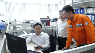 Electricity industry union members create software to convert GPS into 2D drawings