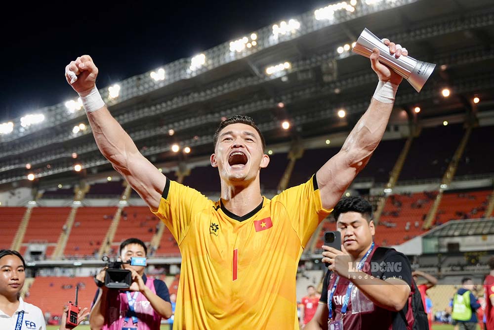Thủ môn Lê Giang Patrik xuất sắc nhất trận chung kết lượt đi ASEAN Cup 2026. Ảnh: Minh Dân