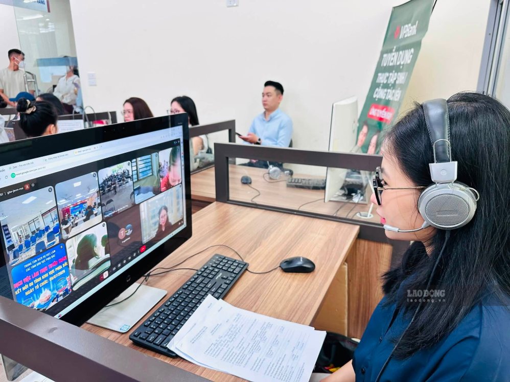 The "mismatch" between human resource training and business needs still exists. Photo: Huong Nha