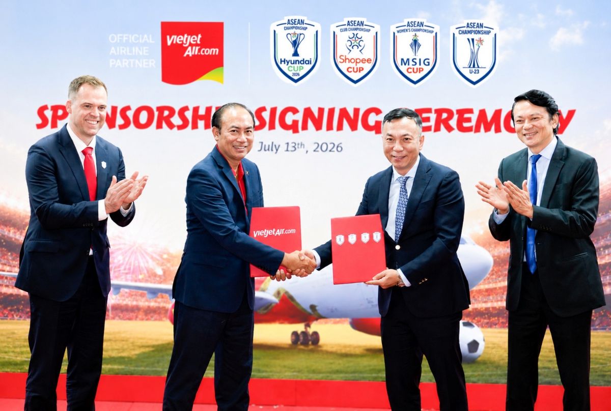 Vietjet là Nhà bảo trợ vận chuyển hàng không của bốn giải đấu thuộc ASEAN United FC. Ảnh: Vietjet