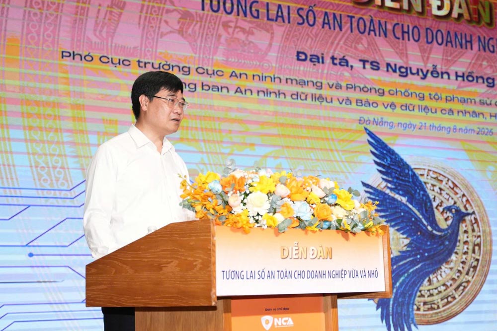 Đại tá, TS Nguyễn Hồng Quân, Phó Cục trưởng Cục An ninh mạng và phòng, chống tội phạm sử dụng công nghệ cao (A05 - Bộ Công an) phát biểu tại Diễn đàn.