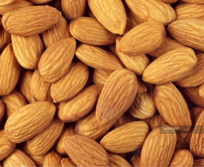 People with diabetes can choose a little almonds in the evening to have a good night's sleep. Photo: Kieu Vu