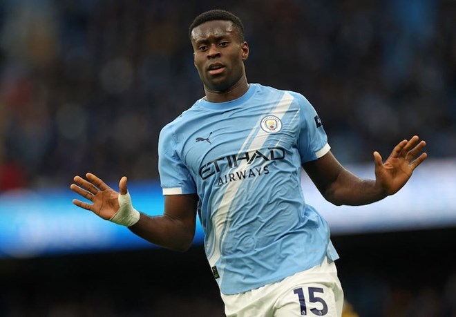 Marc Guehi ghi bàn gỡ hòa 1-1 cho Man City. Ảnh: AFP
