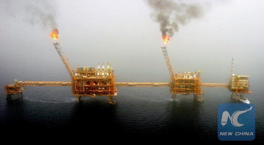 Gas is being burned at an oil rig at the Soroush oil field in the Persian Gulf, south of Tehran, Iran. Photo: Xinhua