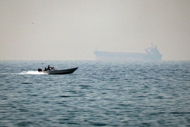 US forces deploy maritime control operations after the country resumed naval blockade against Iran in July. In the photo: Ships passing through the Strait of Hormuz on February 25, 2026. Photo: AFP